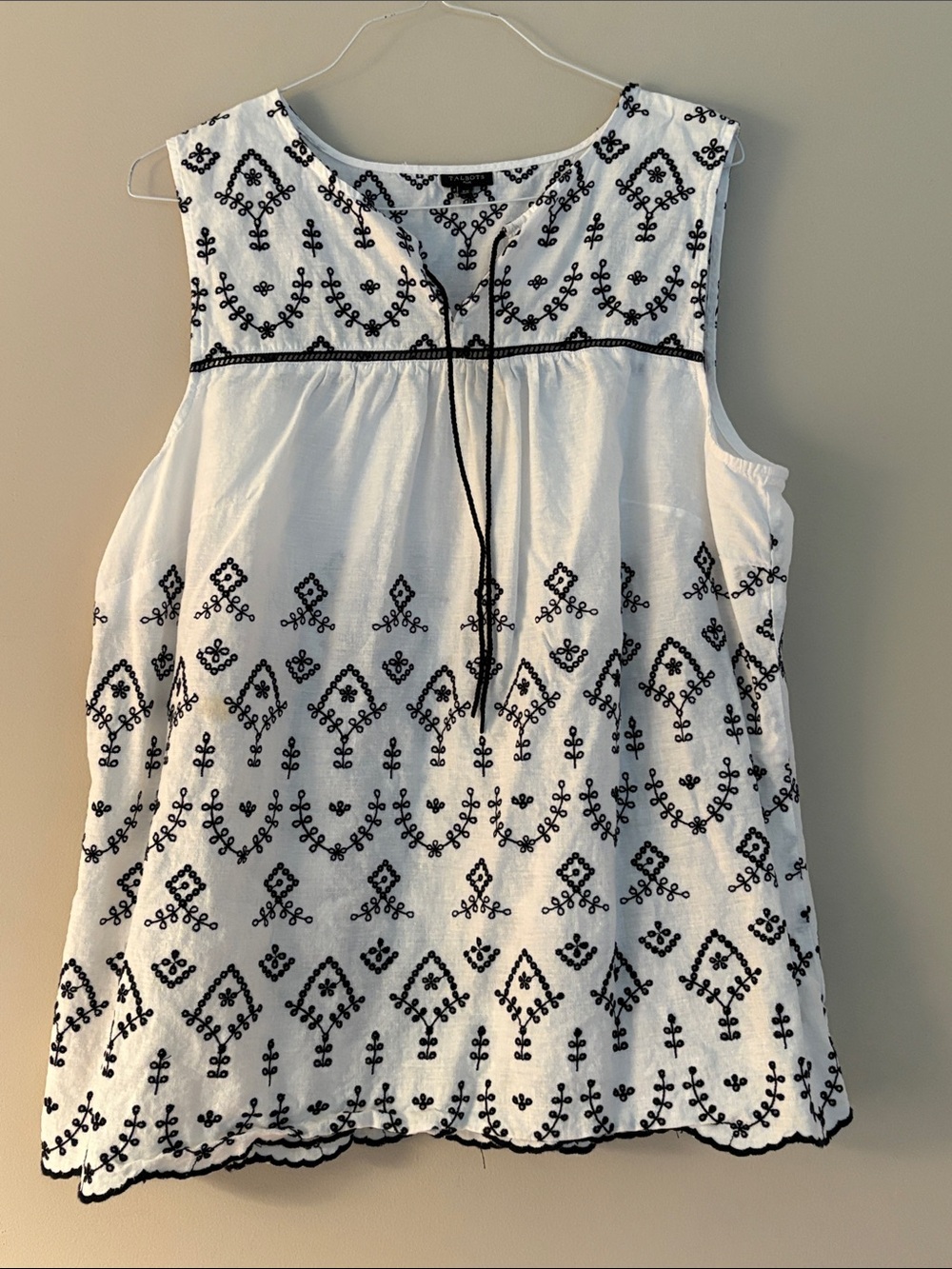 Talbots White Sleeveless Tank with Black Embroidery